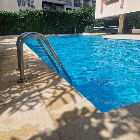 En Bord De Avec Piscine *