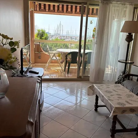 En Bord De Avec Piscine * Menton