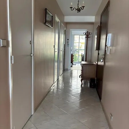 En Bord De Avec Piscine *